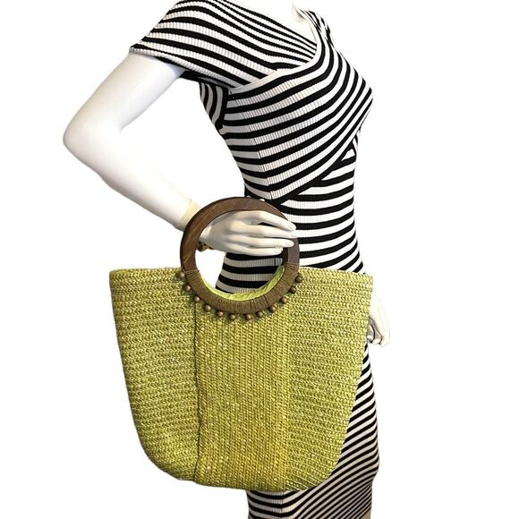 Wood Handled Straw Handbag in Lime - Picture 1 of 14